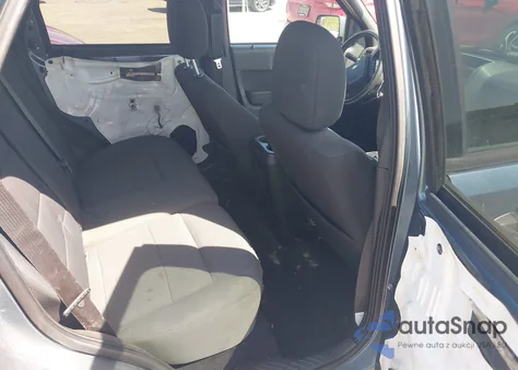 2010 Ford Escape Xlt from USA, damaged, VIN 1FMCU0D75AKB56335